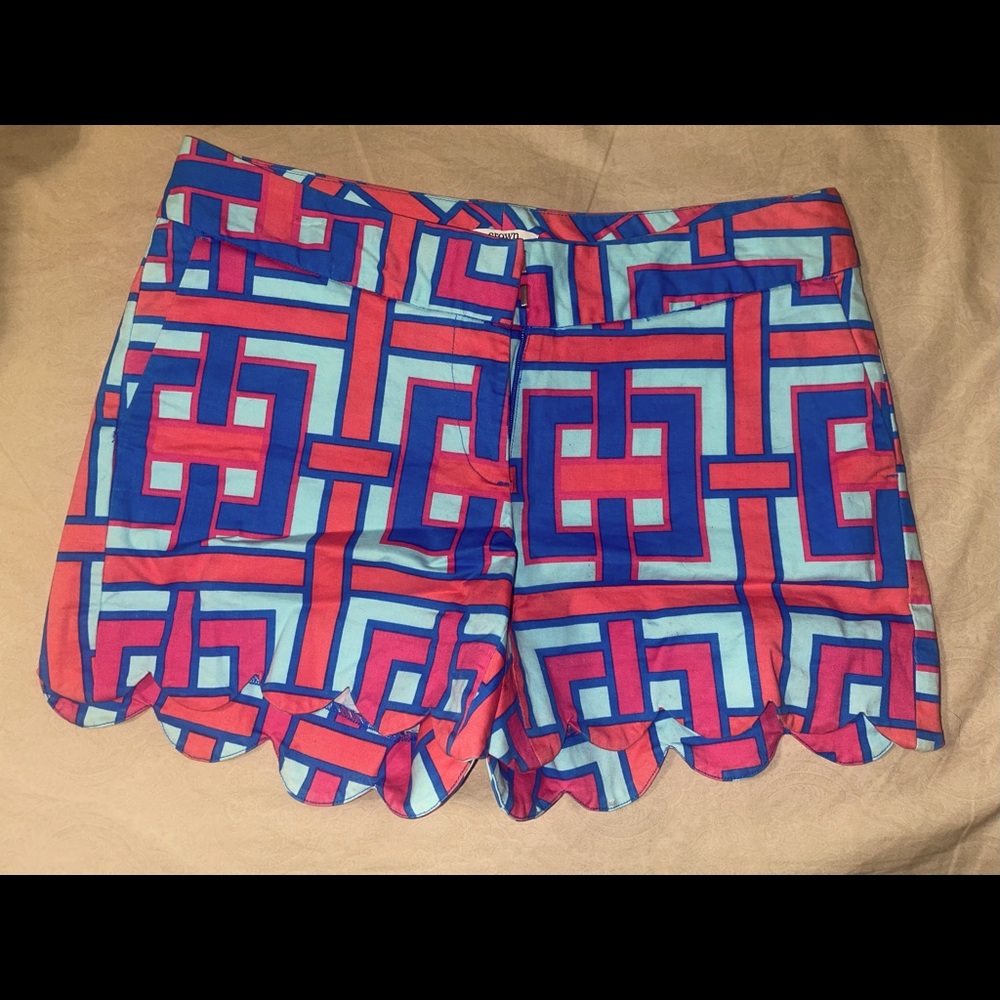 Crown & Ivy Petite Patterned Shorts